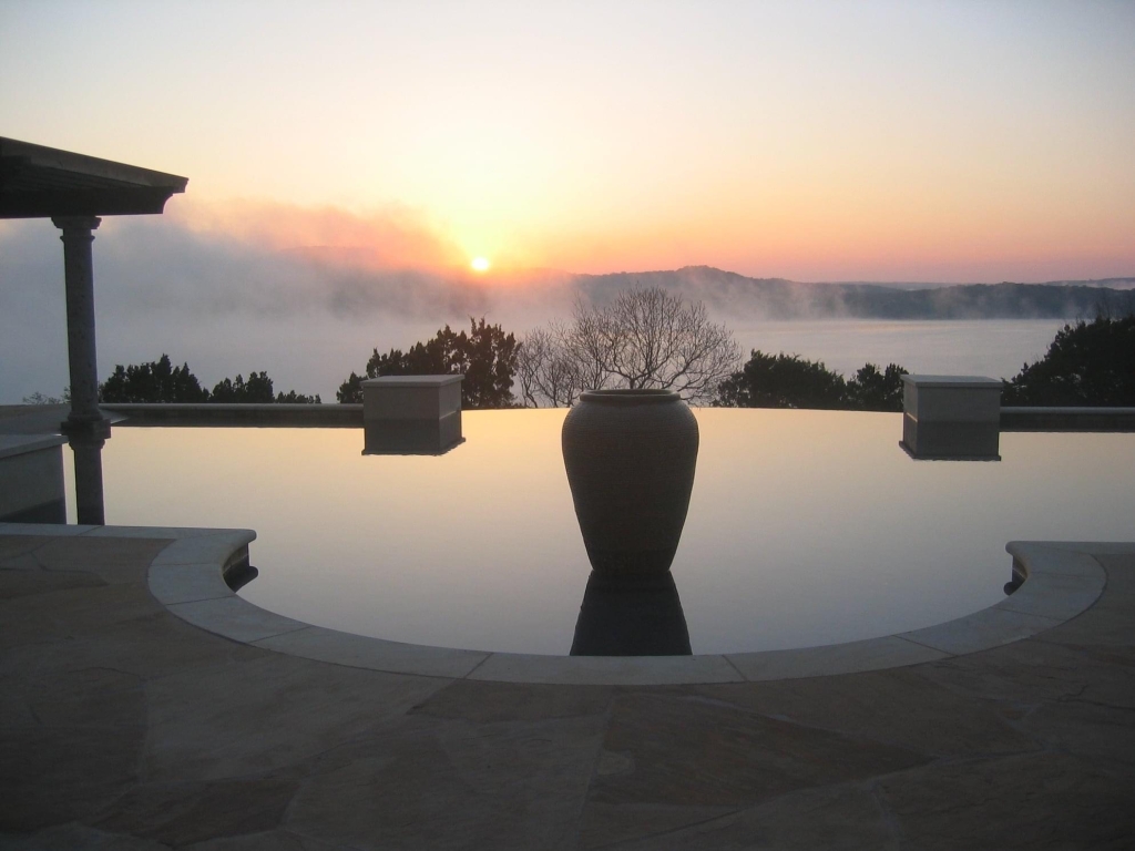 Pivot Luxury Custom Pools