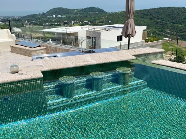 Pivot Custom Pools: Redefining Luxury Watershapes with Precision